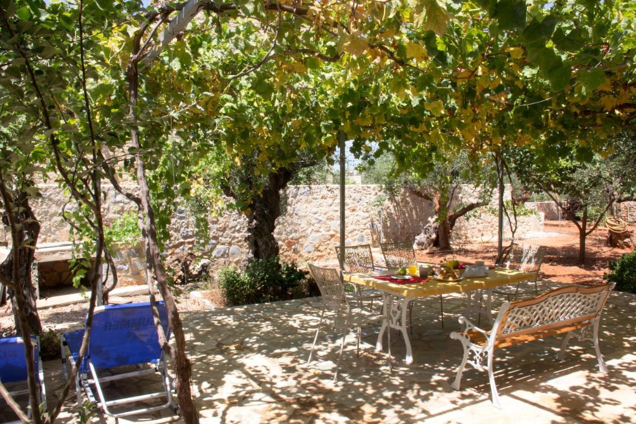 Villa Belles Maisons à Agios Nikolaos  Extérieur photo