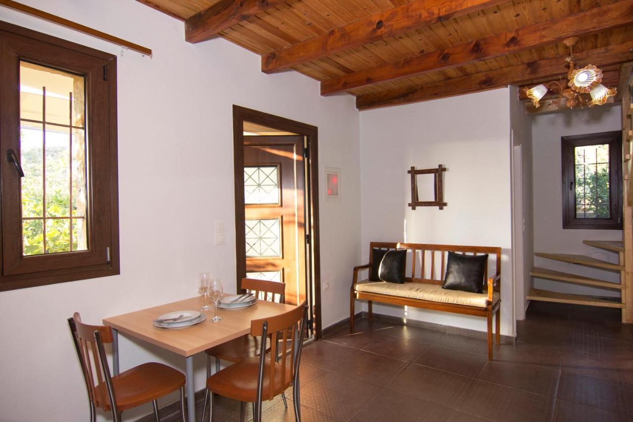 Villa Belles Maisons à Agios Nikolaos  Extérieur photo